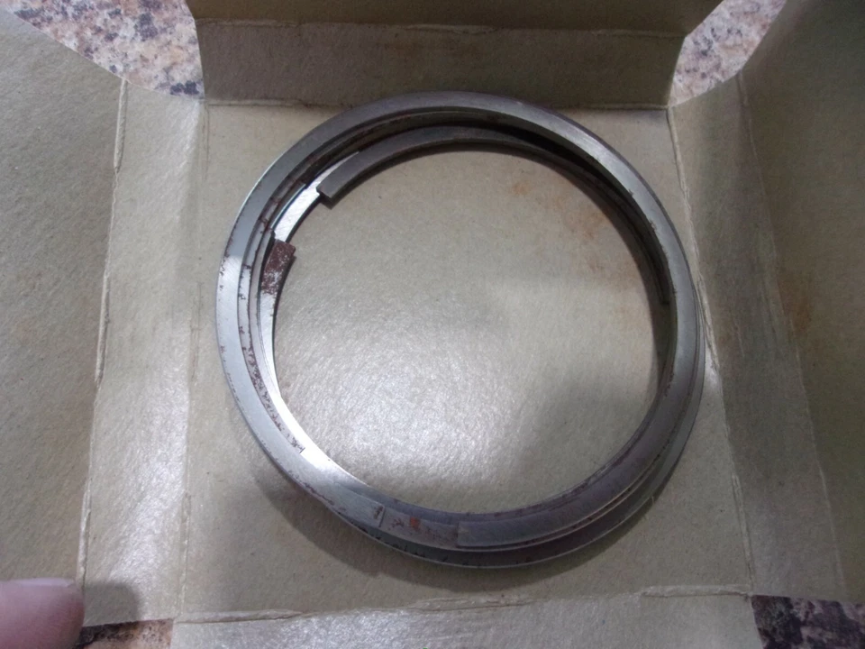 Juego de anillos de pistón NOS GM 573033 Oldsmobile 57-58 All; 59-60 "88" 2 en 1 PC cromado Foto 3 de 4