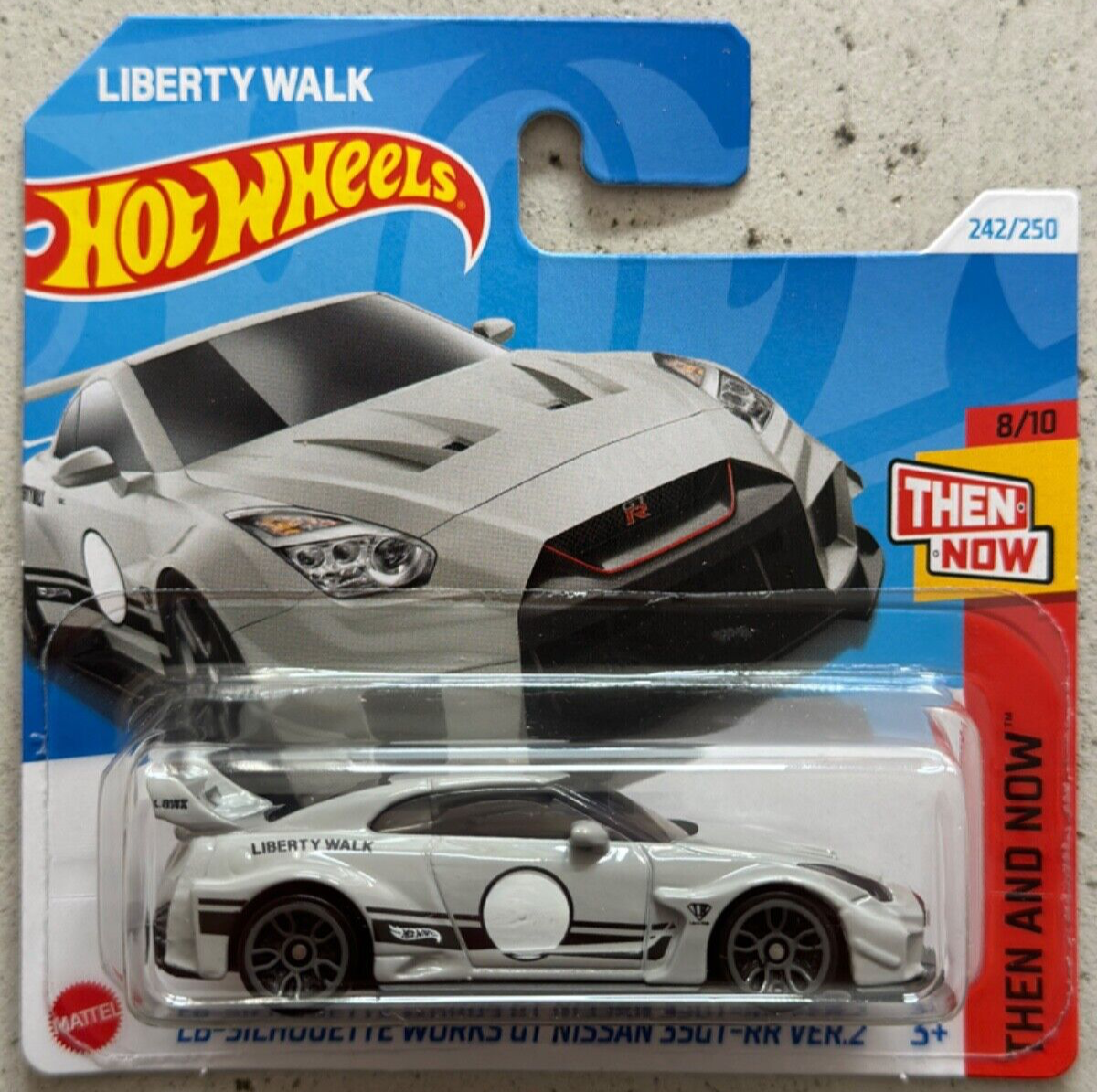 Hot Wheels LIBERTY WALK 35GT-RR NISSAN SKYLINE GT-R R35 with