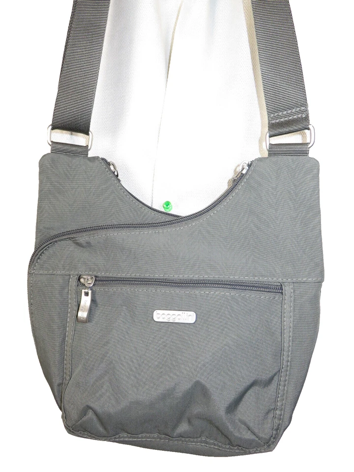 Bolsa satchel Baggallini tiracolo Charlotte Criss ajustável padrão cinza