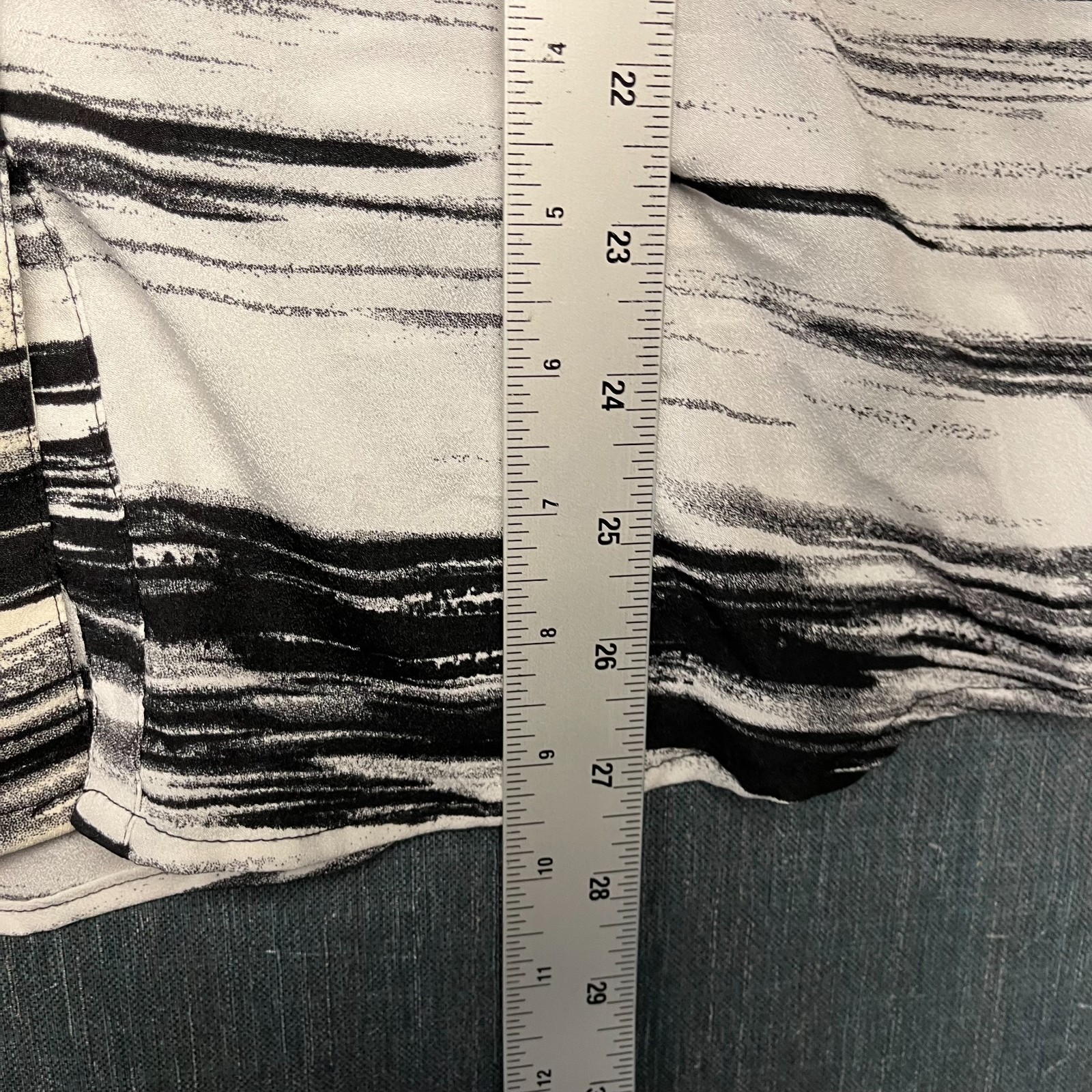 Calvin Klein Women's Blouse Size M Black White Abstract Stripe 100% Polyester thumbnail 8