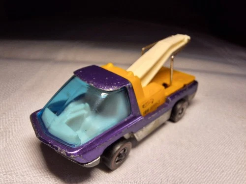 Hot Wheels Redline TOW TRUCK Purple White Interior Heavyweights 1969