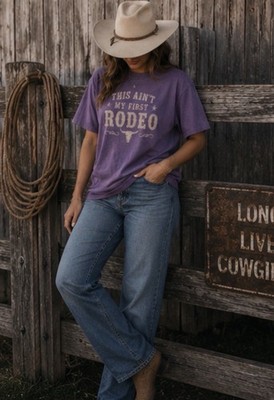 Comfort Colors T-Shirt  This Ain t My First Rodeo  Western Size Large Purple Tee