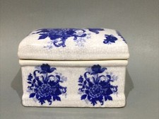 Blue & White Cracke Glaze Porcelain Lidded Box