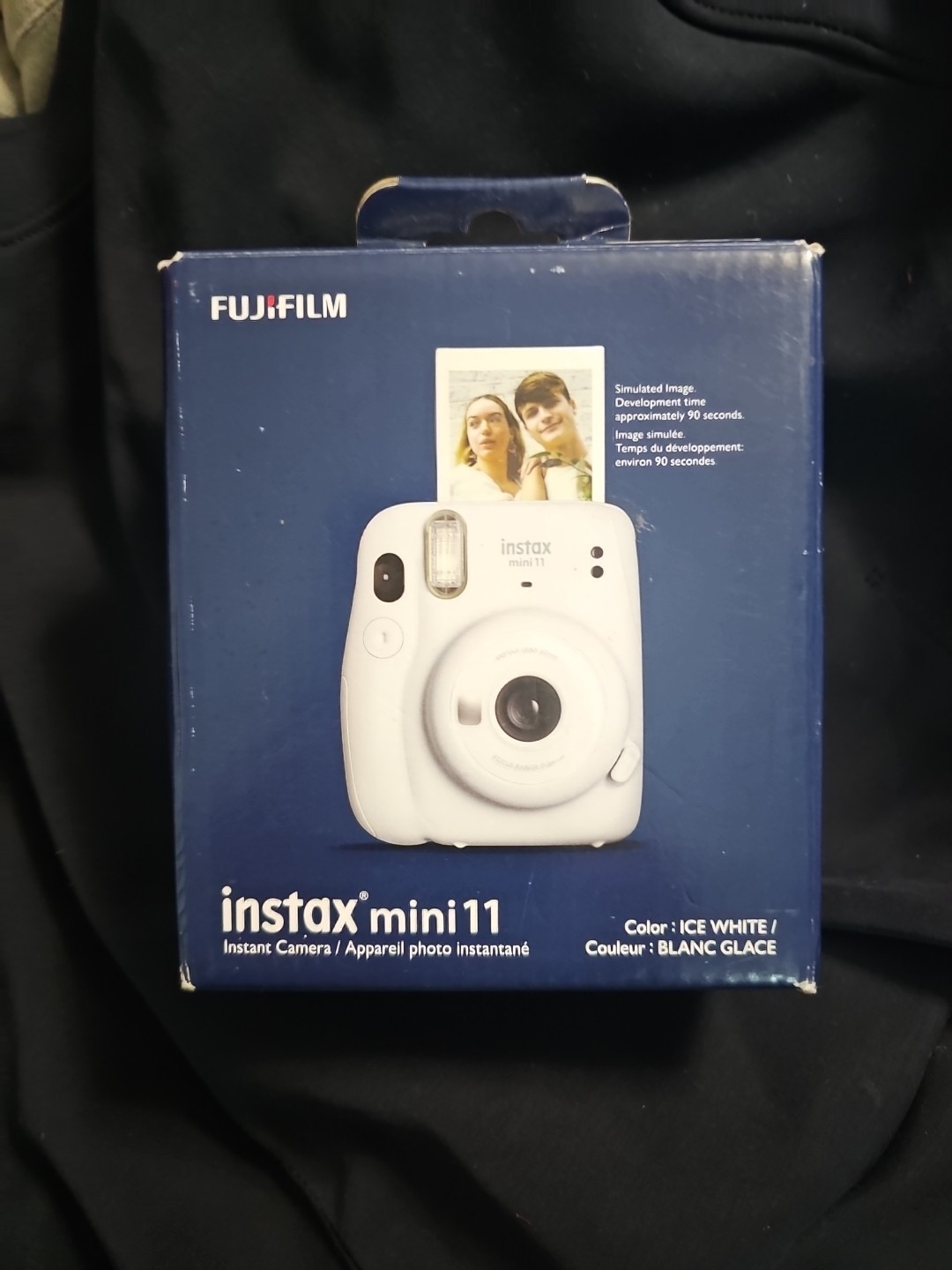 Fujifilm Instax Mini 11 Ice White Instant Camera with Auto Exposure and Selfie Mode-image