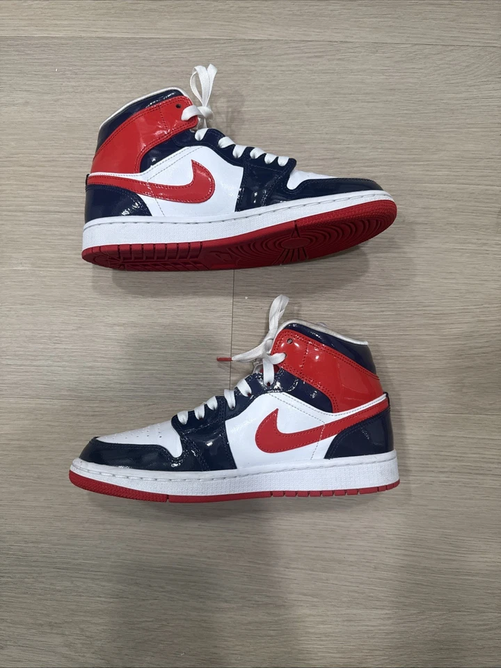 Size 7.5 - Air Jordan 1 Mid Champ Colors W (DJ5984-400) - Imagem 3 de 4