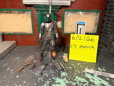 1/12 scale mandalorian mezco