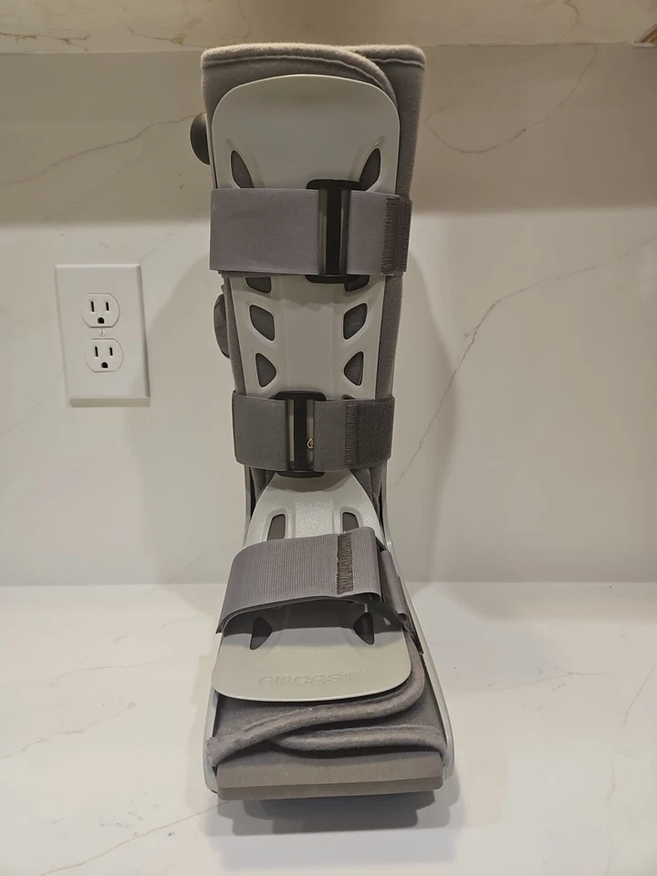 Bota de Caminhada Aircast AirSelect Walker Brace/Walking Tamanho Médio  - Imagem 2 de 4