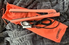 Amika Hair Straightener Ceramic Styler 1 Inch Flat Iron AM5570 NEW CORAL