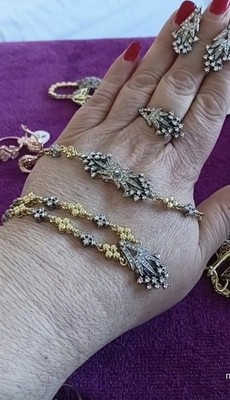 Prachtvolles Schmuckset in Gold-Silder-Optik von Xuping