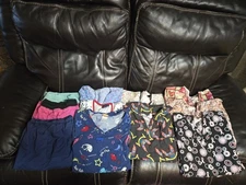 Lot Of 11 Woman’s Size XL Scrubs 8 Tops ans 3 Bottoms Various Brands 