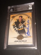 BECKETT AUTOGRAPHED JEAN RATELLE 2023 BRUINS GOLD CENTENNIAL SIGNED CARD 994