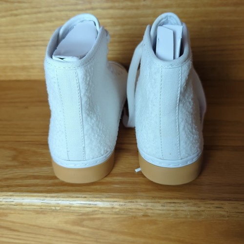 NEW - Tommy Hilfiger Women's Evee White Soft Faux-Fur High-Top Sneakers Size 7 - Picture 7 of 12