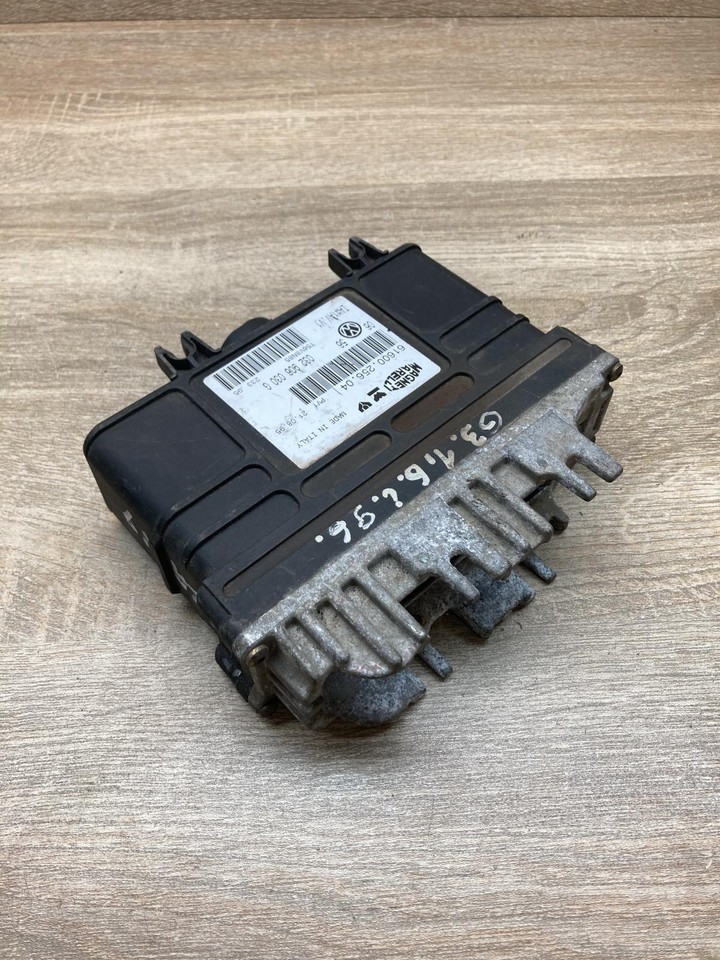 032906030g 6160025604 engine control unit/module ecu volkswagen golf