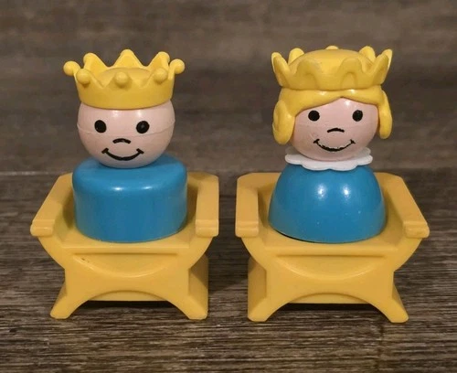 Vtg Fisher Price Little People Castle Prince & Princess w/Seats...Free Shipping!