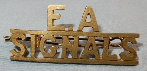 WW2 1939-1944 EAST AFRICAN EA SIGNALS CORPS MILITARY SHOULDER TITLE BADGE