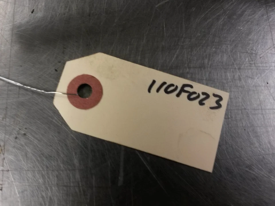 Tubo de varilla de medición de aceite de motor para Toyota Prius C 1.5 12-18 Foto 2 de 3