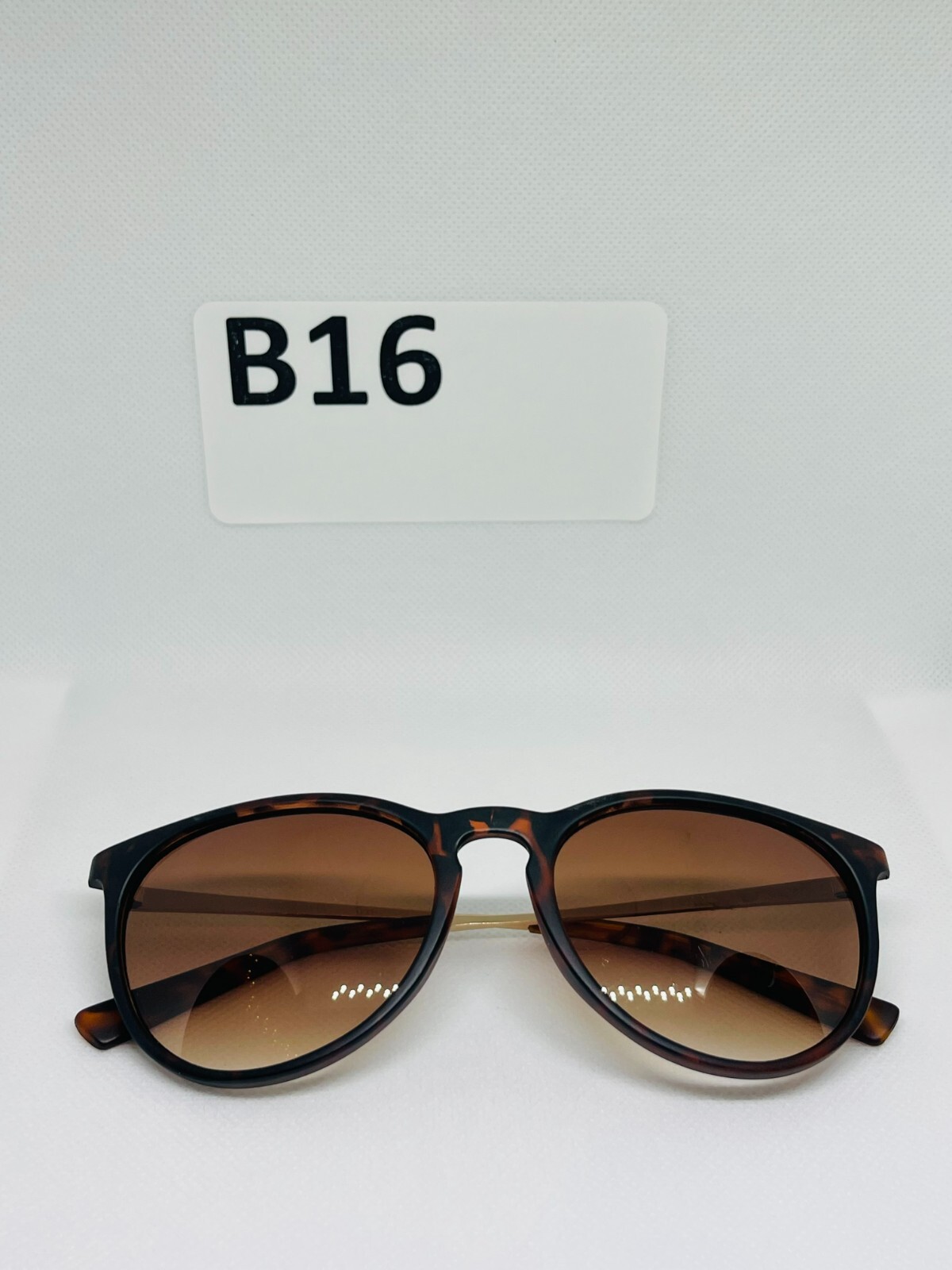 Stylish 090018034F UV Protection Sunglasses for Men and Women-image