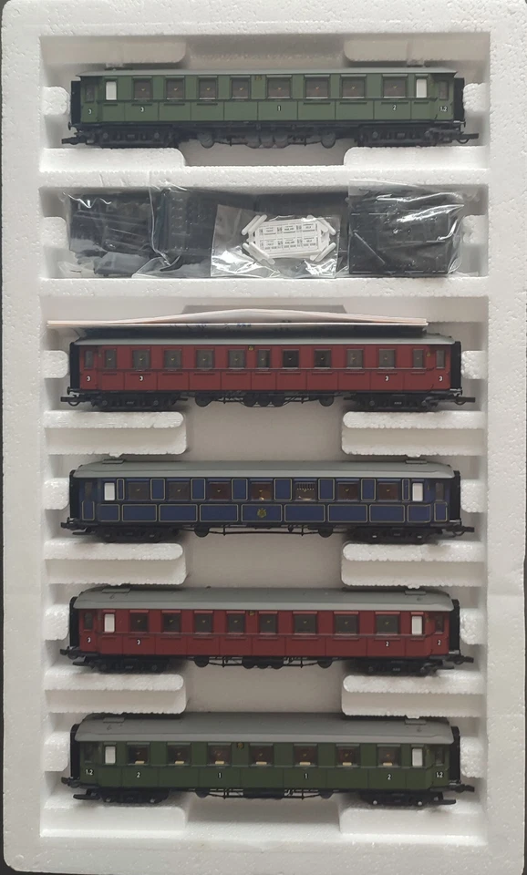 NEUF****** HO ROCO 44006 - COFFRET 5 VOITURES CHEMIN DE FER DU WURTEMBERG - Photo 2/4