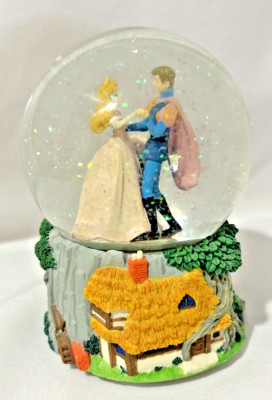 Sleeping Beauty Disney Waltz Snow globe Enesco Music Box 1990's 6  Water Globe