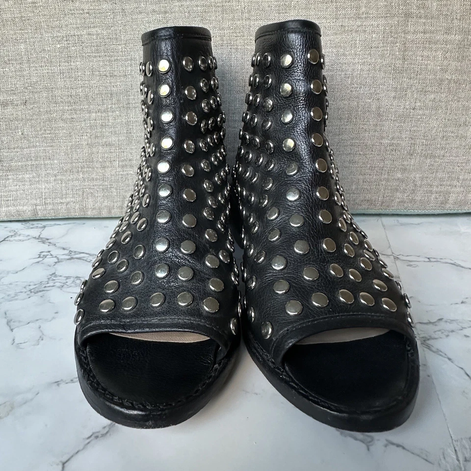 Botas Loeffler Randall para mujer 6 botines al tobillo de cuero negro punta abierta con tachuelas Foto 2 de 4