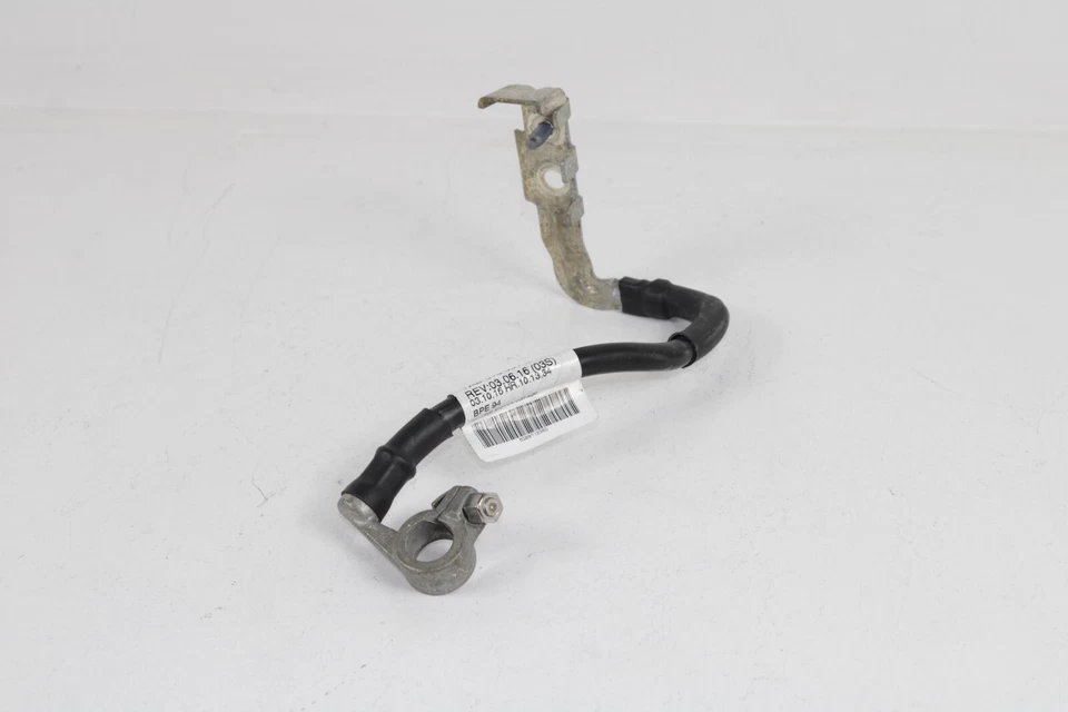 2015-2020 Volkswagen Golf OEM Negative Battery Terminal 5Q0 971 235D Foto 4 de 4