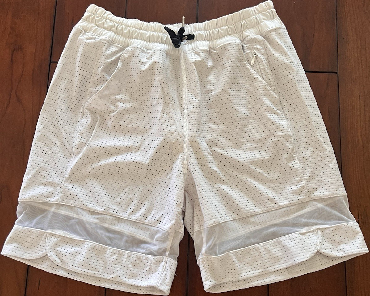 Lululemon Women’s White Mesh Athletic Shorts Size M Drawstring