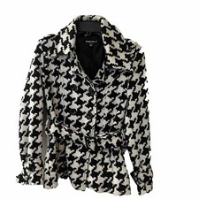 Jennyfer J Women’s Coat Size Medium Black And White Large Button Belt P-coat