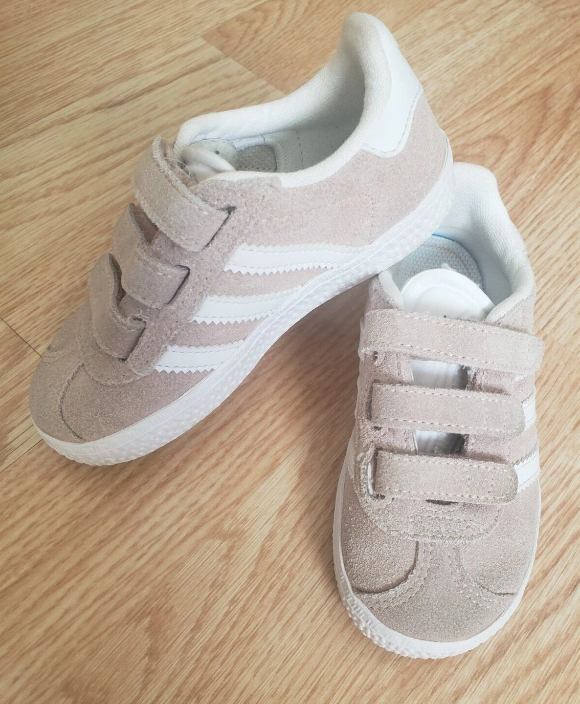 Sneakers Adidas Originals Gazelle taglia 8 bambino bambina rosa bianco scamosciato gancio passante