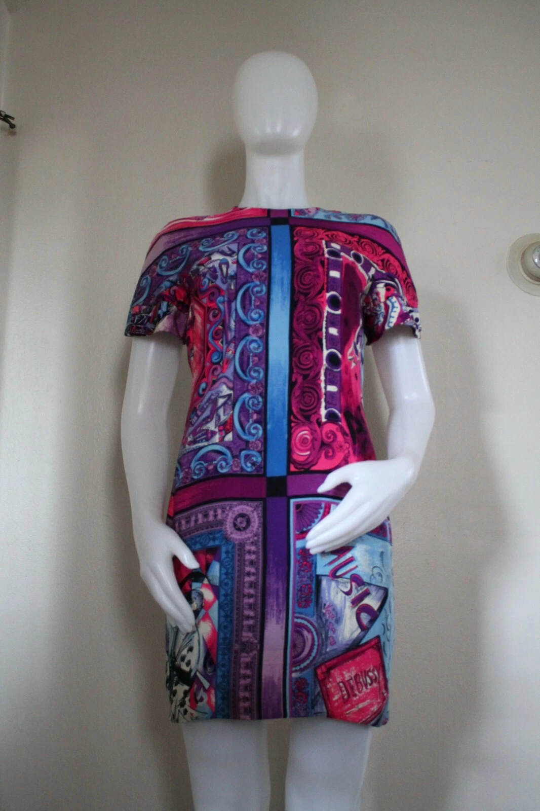 ? Abito Vintage Gianni Versace Stampa 'Cantastorie' Nuovo con etichette 1991 A I Taglia 42 Italia
