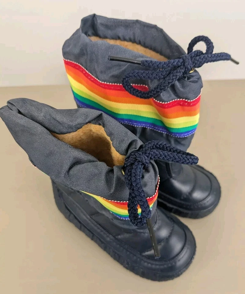 Vintage 70s 80s Rainbow Stripe Kids Snow Boots Waterproof USA Size 6 Boys Girls - Image 3 of 4