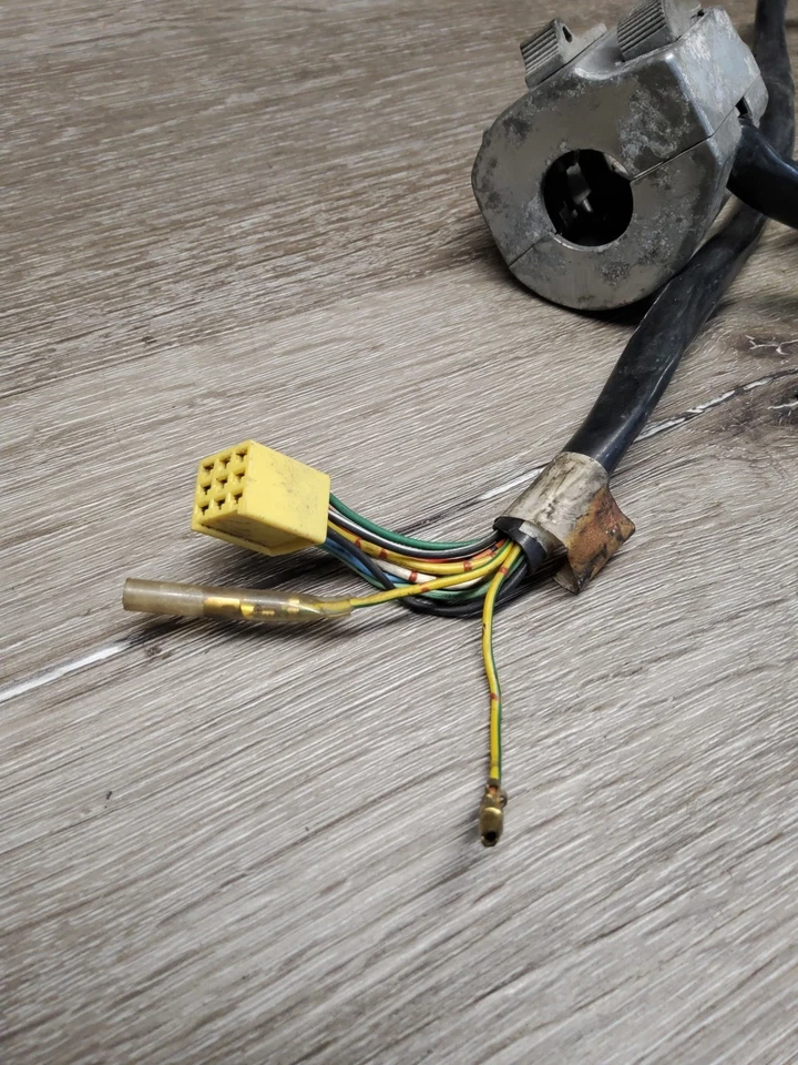 1986 86 86-87 Suzuki VS700 Intruder Left Side Controls Switches DL-692 - Image 2 of 4