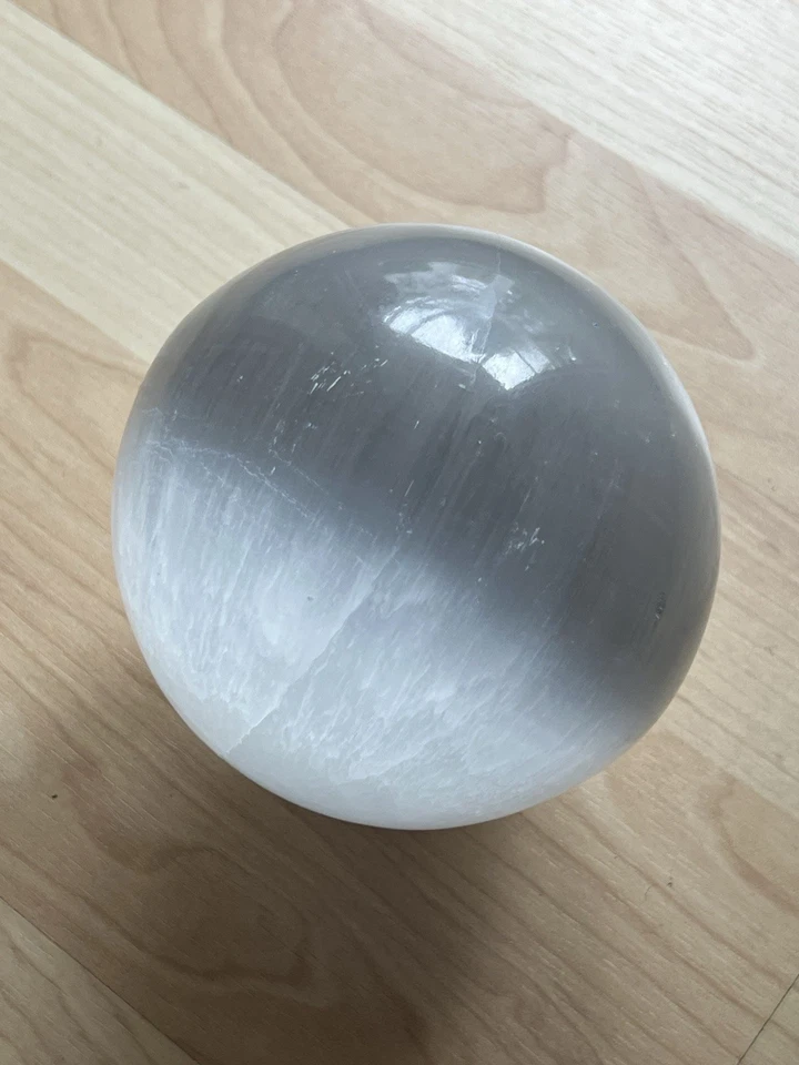 Selenit Kugel 2kg 11cm Durchmesser Edelstein Mineral Kristall - Bild 3 von 4