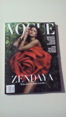 NEW Zendaya Cover Vogue Magazine May 2024 B16