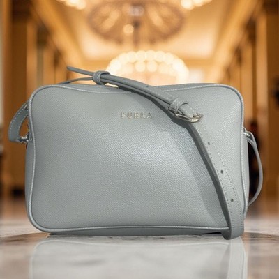 Furla Lilli XL Double Zip leather crossbody in grey Camera Bag pebbled