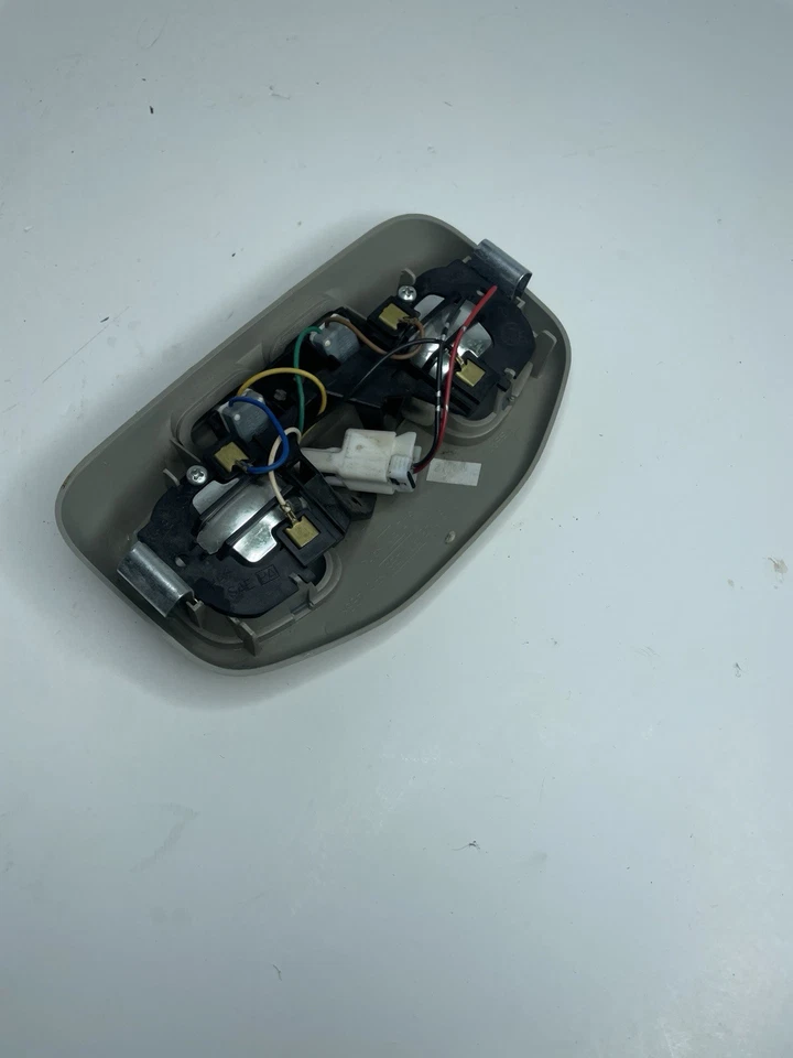 Nissan Xterra 2000-2001 luz domo 98-01 mapa frontera luz color tostado OEM Foto 4 de 4