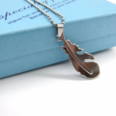 CHOCOBO FINAL FANTASY 15 XV UNISEX STAINLESS STEEL PEN PENDANT NECKLACE