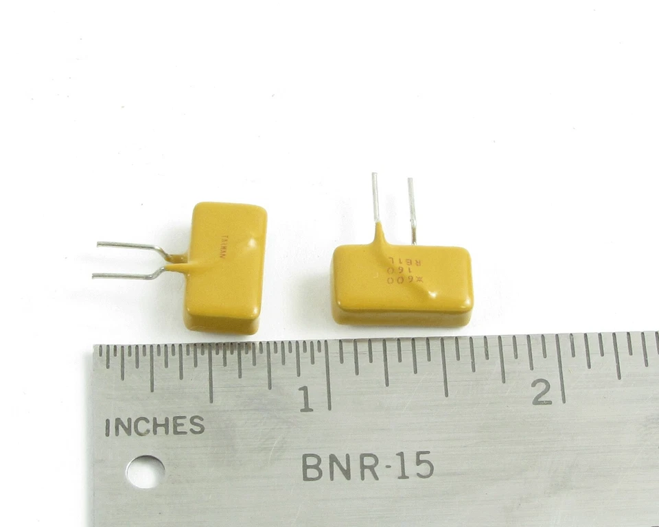 (7000) Raychem TR600-160-RA-B-0.5-0.235 Polyswitch Fusible reajustable 250VDC 0.32A Foto 3 de 3