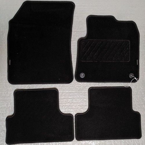 GENUINE Vauxhall / Opel Crossland X Floor Mats Front And Rear 95599862
