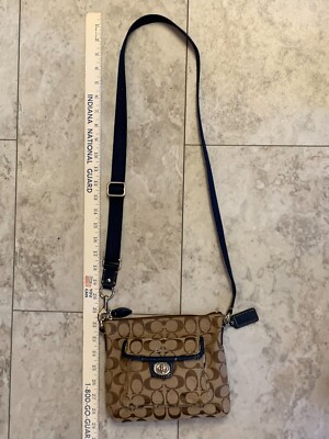 Coach Signature C Canvas Swing Pack Crossbody Tan Navy Trim Turn