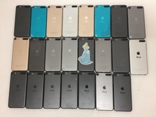 LOT OF 23 APPLE IPOD TOUCH A1421 -A1509 -A1574 -  UNTESTED 