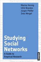 Studying Social Networks | A Guide To Empirical Research | Marina Hennig (U. A.)