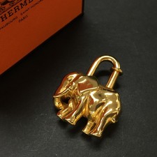 EGA HERMES Gold Tone Cadena Elephant 30.5g Padlock Charm /ZA0296