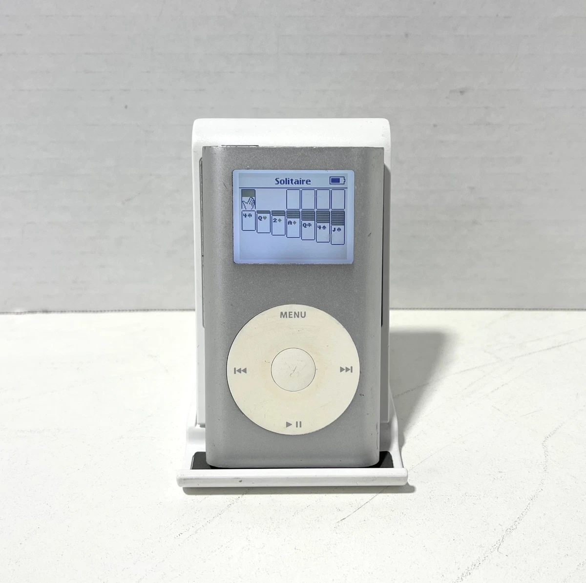 Apple iPod mini シルバー 2005年 未使用 コレクター放出品 Apple iPod mini シルバー 2005年 未使用 コレクター放出品 未使用2005