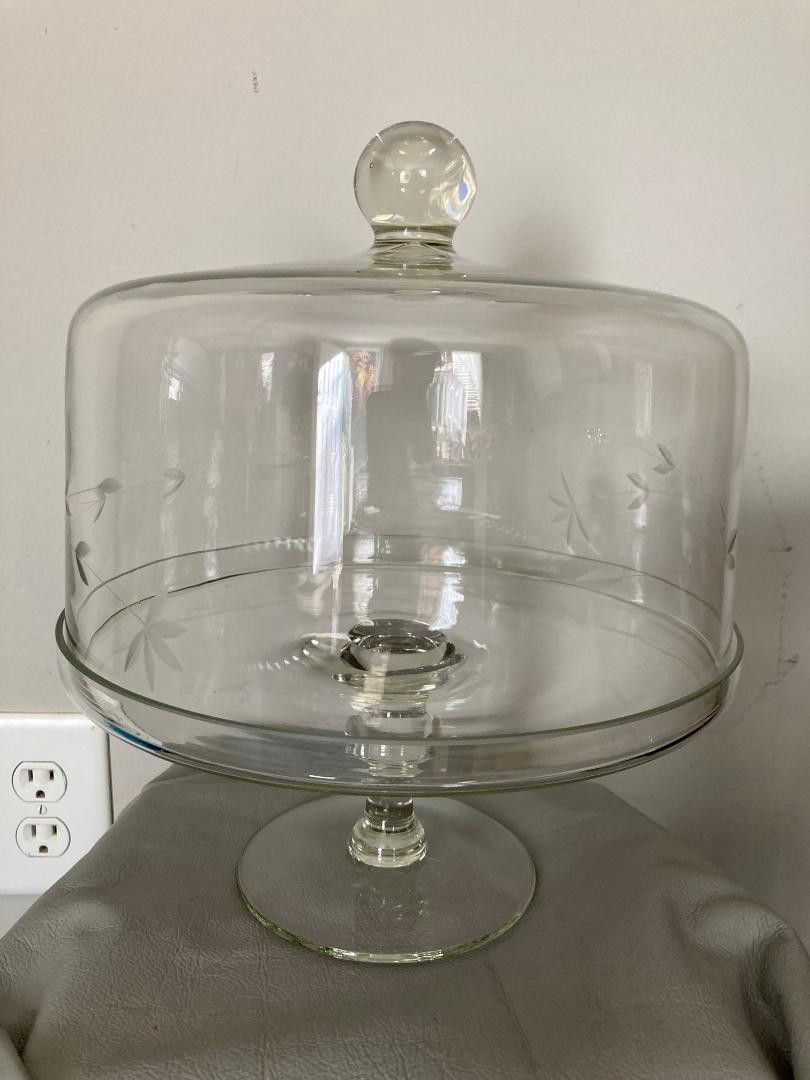 PRINCESS HOUSE Crystal Heritage Etched Glass Pedestal Covered CAKE STAND, 12"