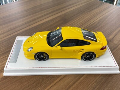 1:18 Porsche 911 Turbo S (997.2) Yellow Exterior with Black 1:18 Porsche 911 Turbo S (997.2) Yellow Exterior with Black