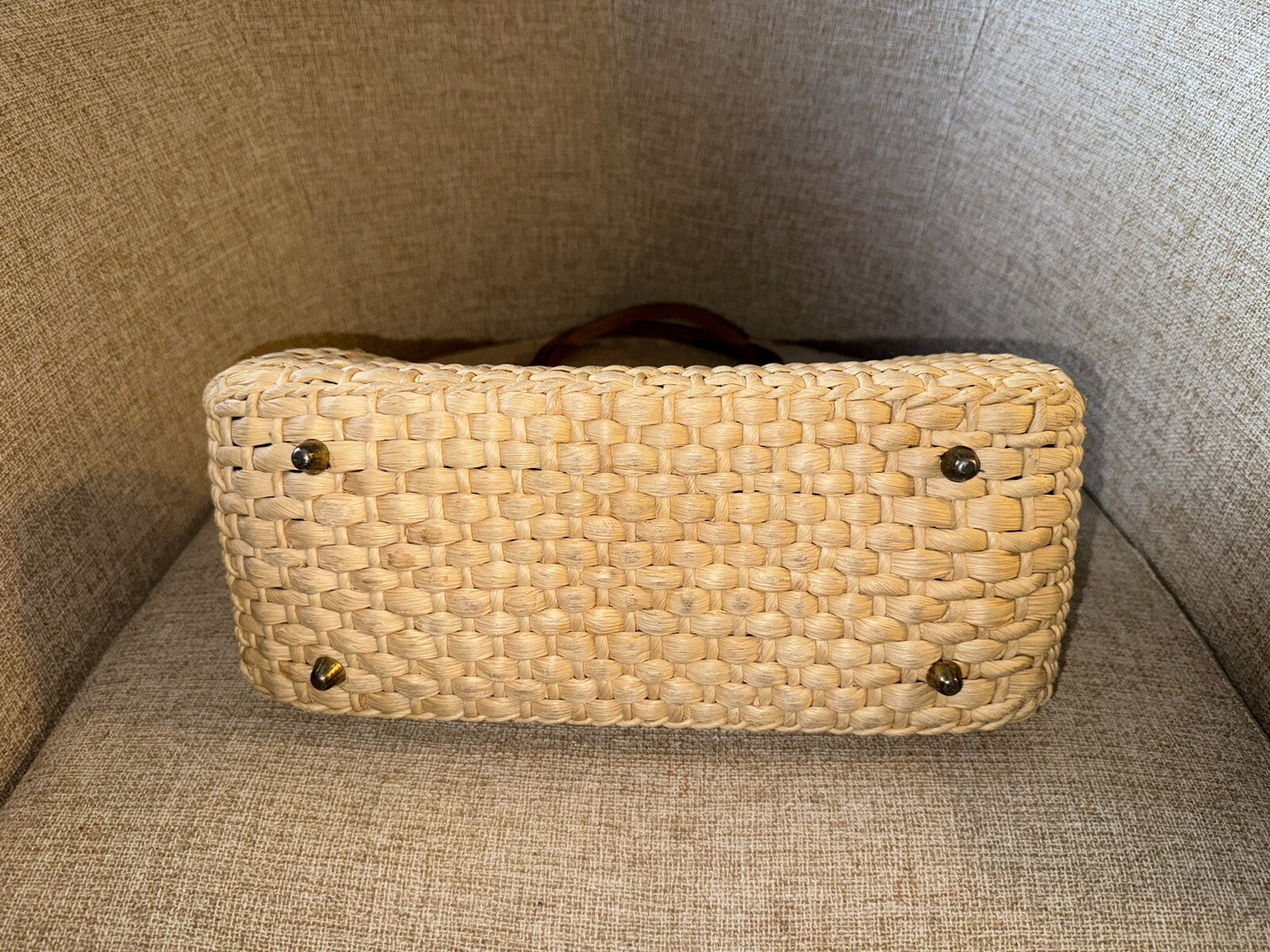 Picture 11 of 24