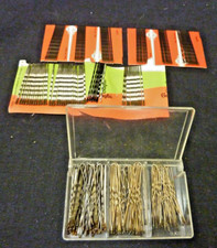 U SHAPED LIGHT BROWN PINS AND ASSORTED REGULAR LIGHT BROWN BOBBY PINS