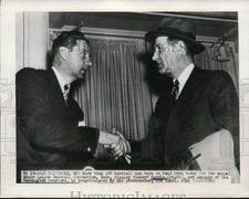 1949 Press Photo Minor League baseball convention Bucky Harris Senators manager
