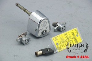 2007 Harley Street Glide Ignition Switch Knob & Saddlebag Lockset + KEY #4181