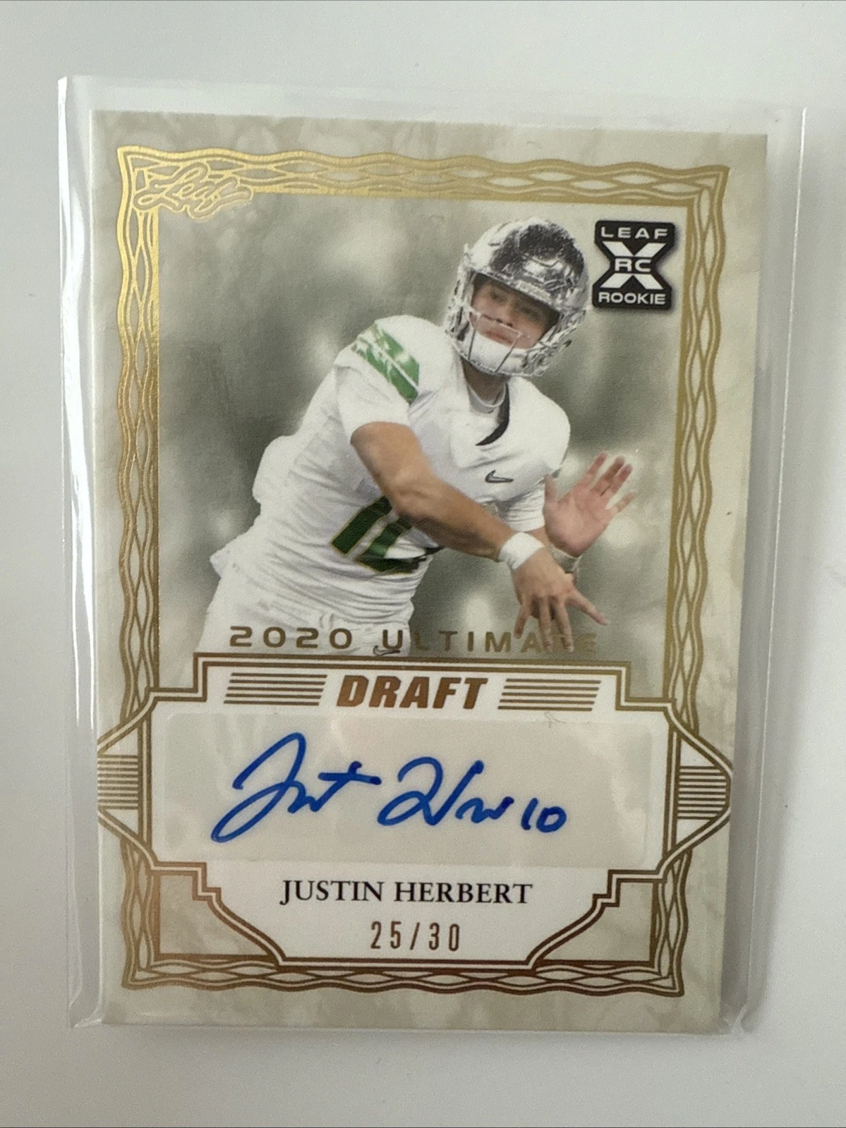 Justin Herbert Leaf Ultimate Draft Autographs Xrc #BAJH2 Base